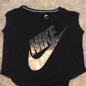 Short Sleeve Nike top